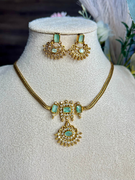 Sleek Gold Plated Set