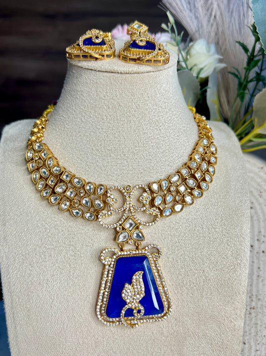 Hasli Style Moisnatte Necklace Set
