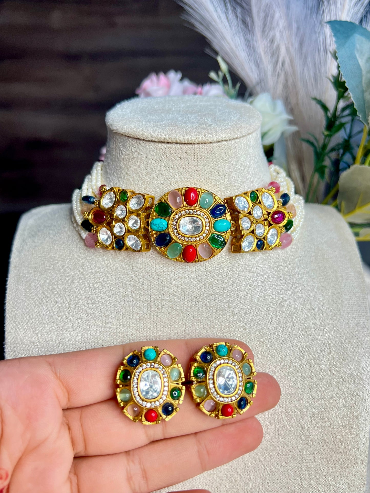 Sabyasachi Moisnatte Sleek Choker Set